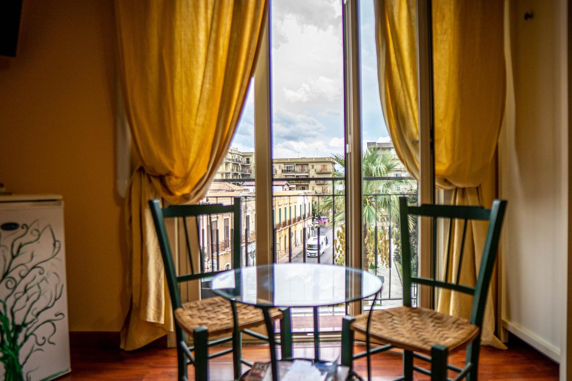 Domus Musia Apartment Milazzo Exterior foto